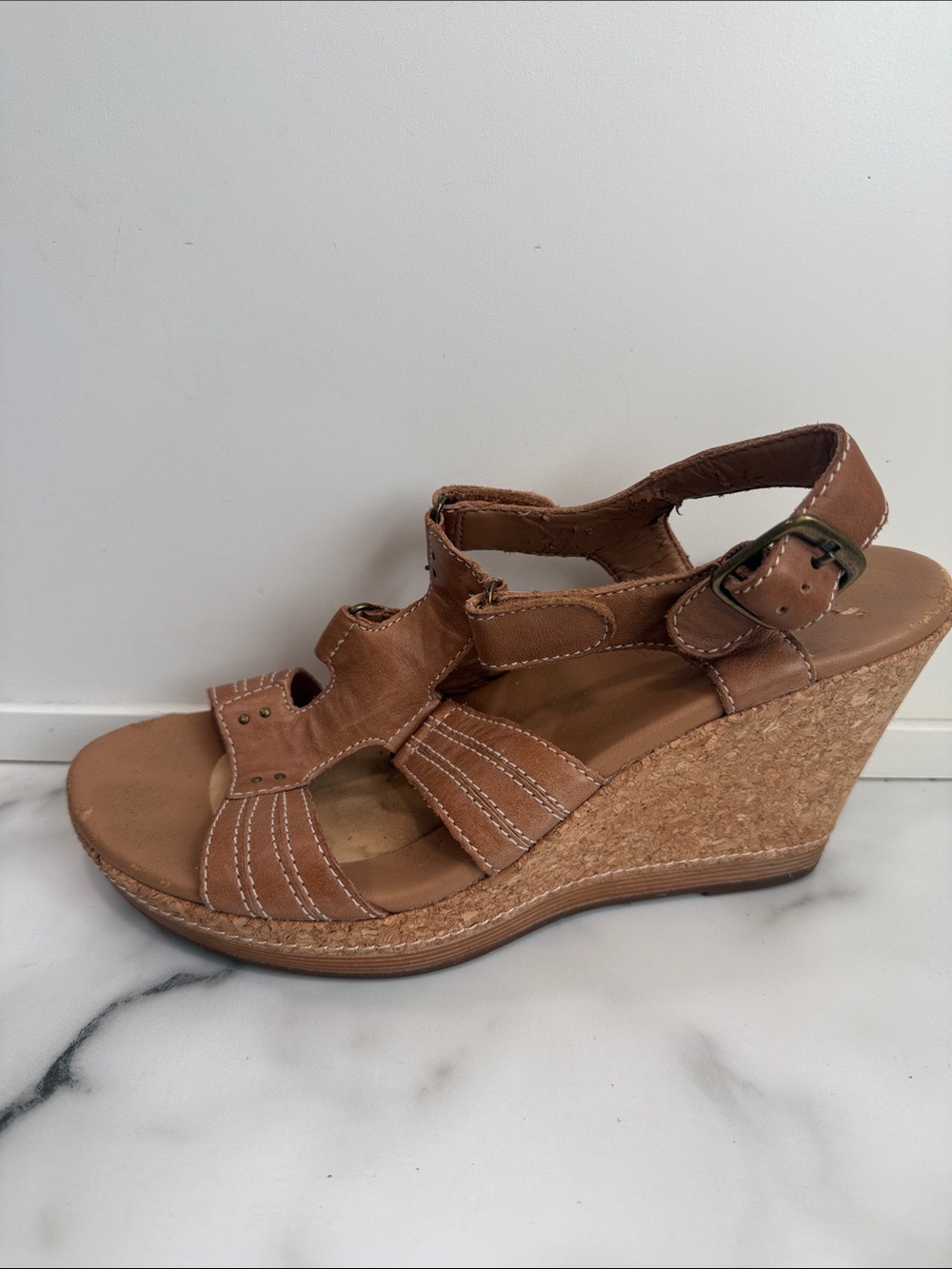 Clarks Strappy Tan Genuine Leather Cork Wedge Sandals Size 9
